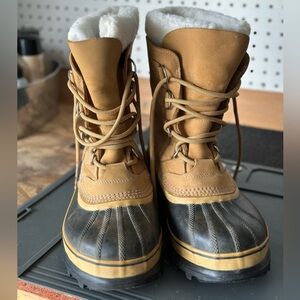 Sorel Tan and Black Men's Caribou  Waterproof Boots